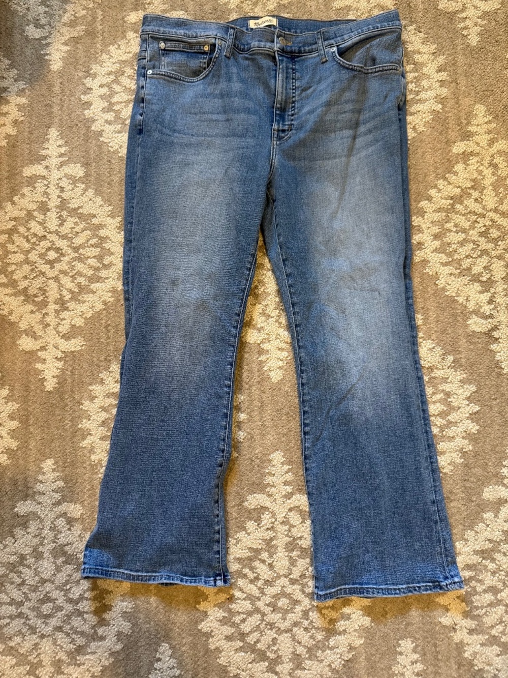 Madewell Mid-Rise Kick Out Jeans